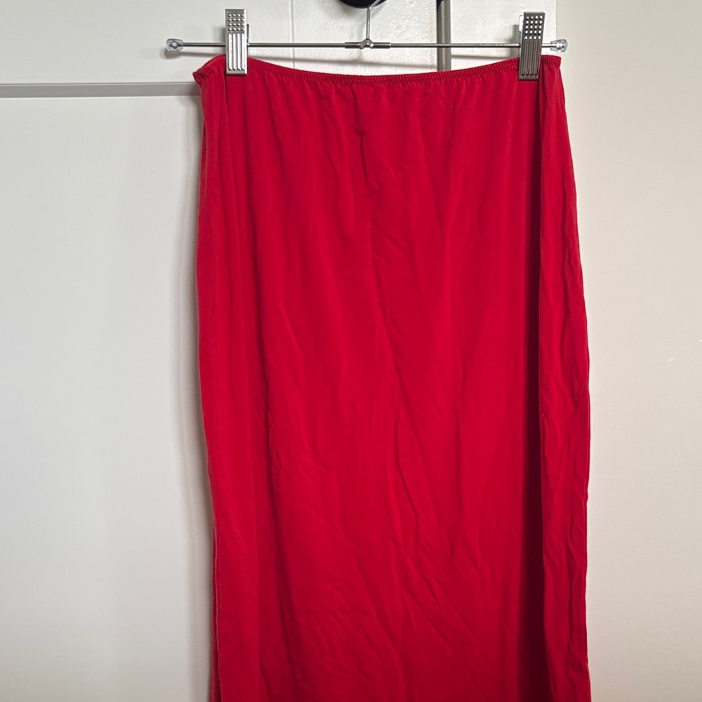Elegant Red Pencil Skirt